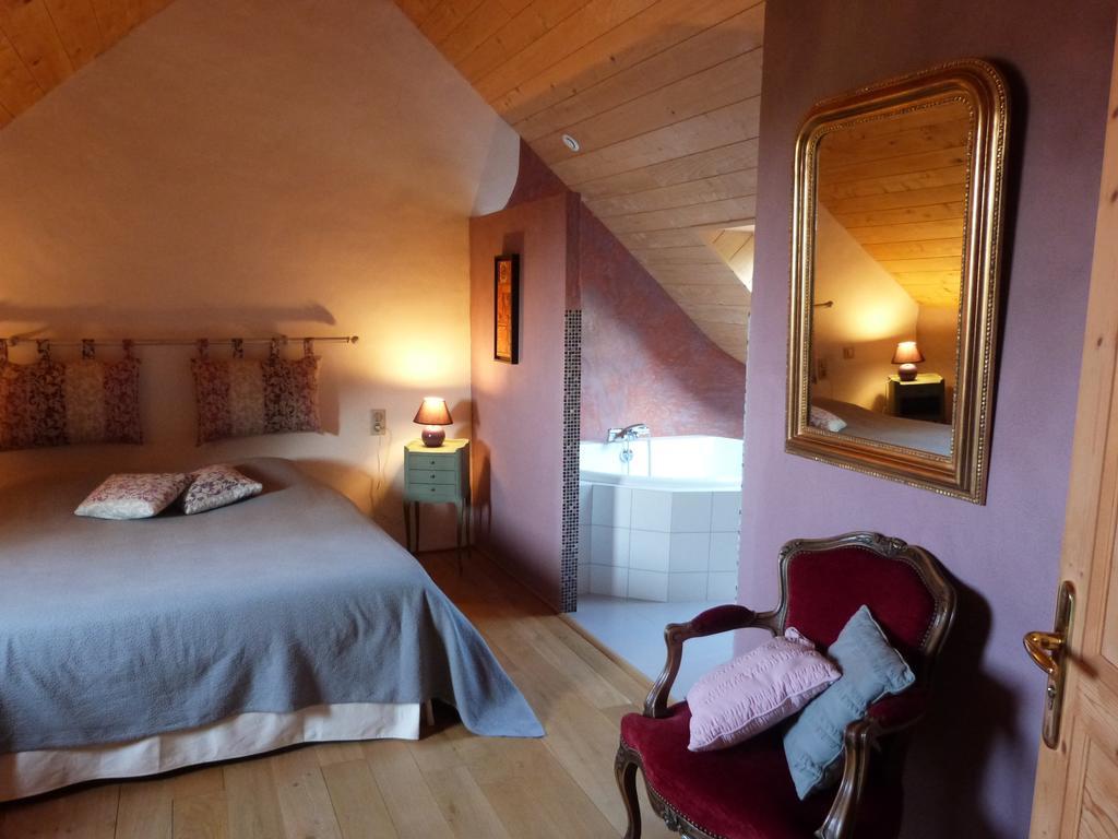 Bed And Breakfast La Fontaine Blanche Melgven Habitación foto