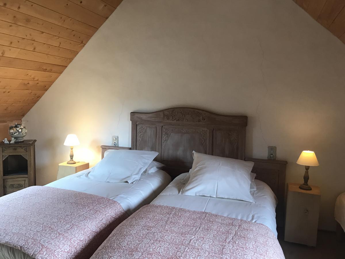 Bed And Breakfast La Fontaine Blanche Melgven Exterior foto