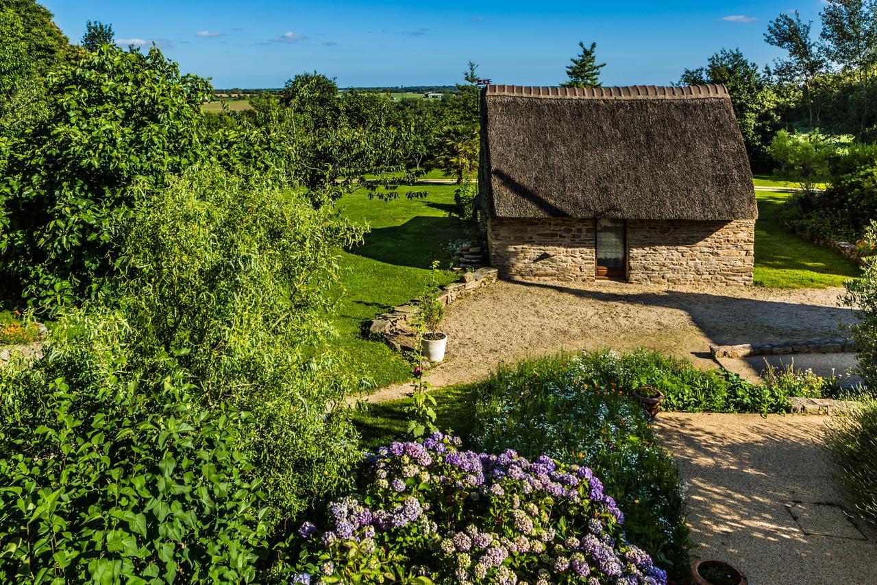 Bed And Breakfast La Fontaine Blanche Melgven Exterior foto
